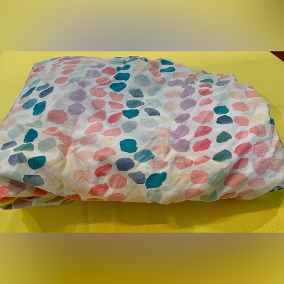 Pottery Barn Kids Pastel Print Organic Cotton Crib Sheets - Picture 2 of 4